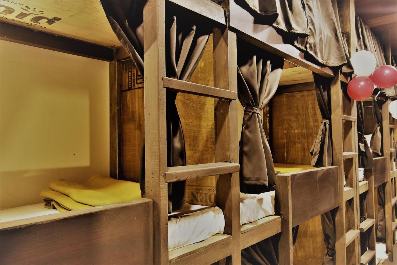 Asra Dormitory For Male And Female Bombay Esterno foto