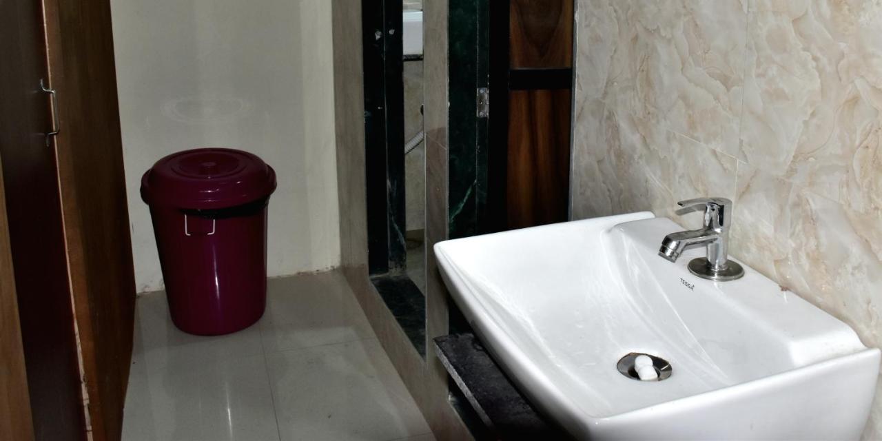 Asra Dormitory For Male And Female Bombay Esterno foto