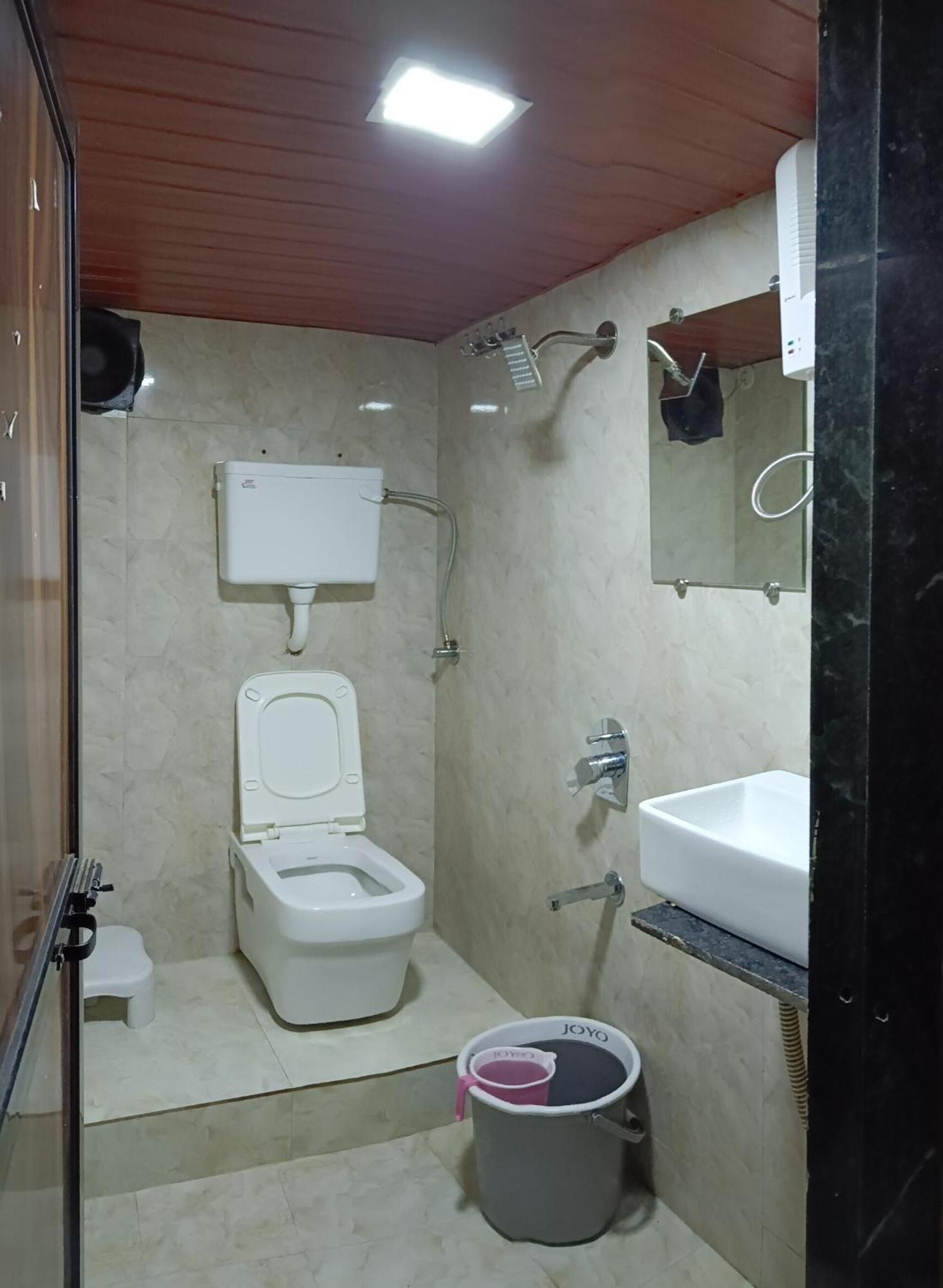 Asra Dormitory For Male And Female Bombay Esterno foto