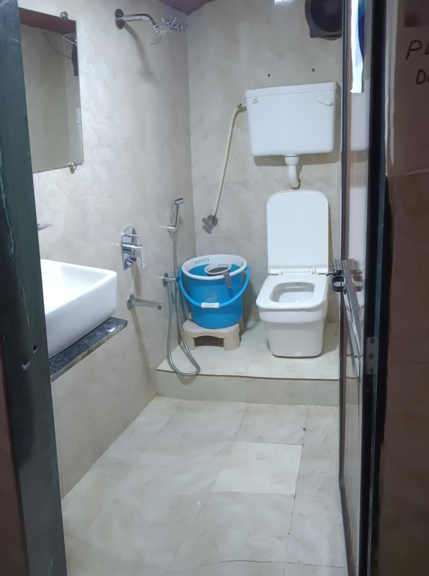 Asra Dormitory For Male And Female Bombay Esterno foto